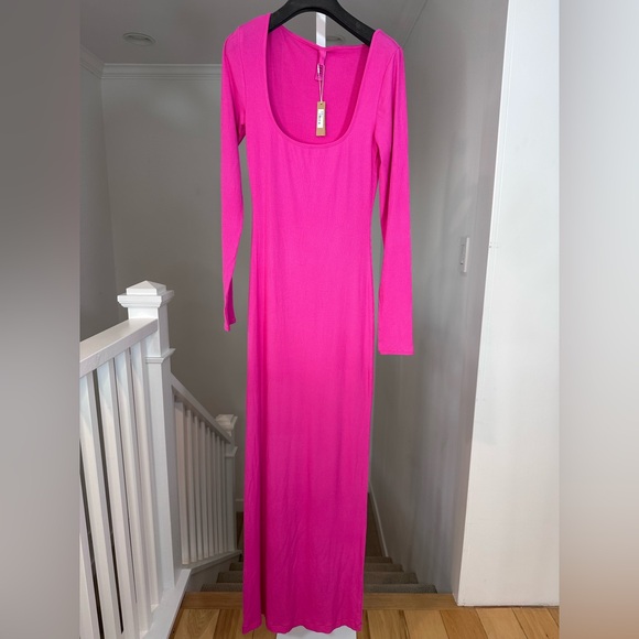 NWT Skims Soft Lounge Long Sleeve Maxi Dress in Hot Pink Size Medium - Picture 5 of 12